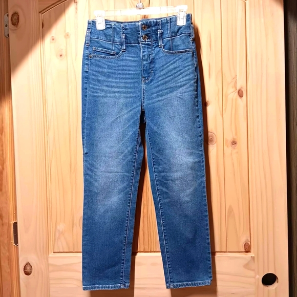 White House Black Market Denim - White House Black Market The Slim Crop Jeans EUC